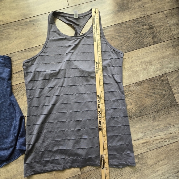 Athleta Women's Medium Gray and Blue Tank Tops - Picture 4 of 13